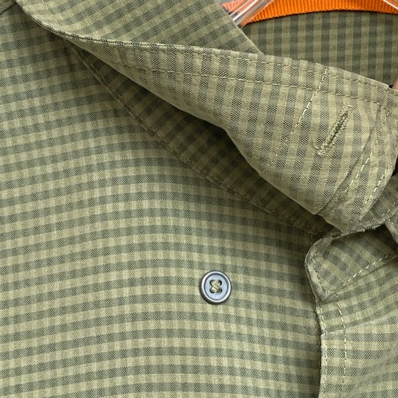 ROYAL ROBBINS shirt w HIKER ON THE BACK. Large - Picture 11 of 16